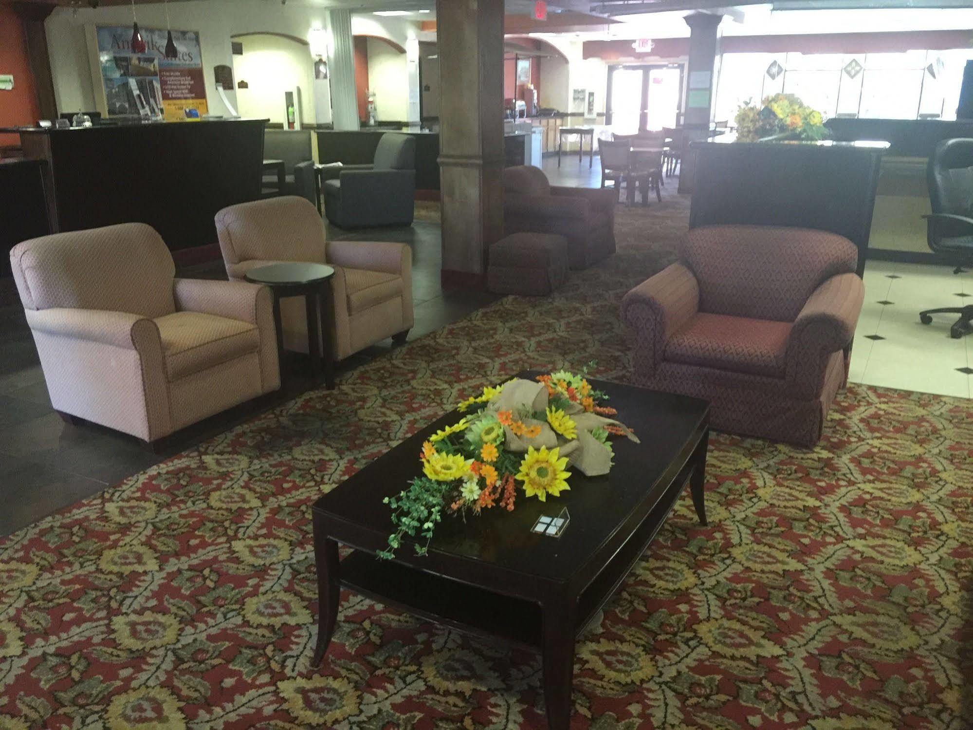 Comfort Suites Ларедо Экстерьер фото