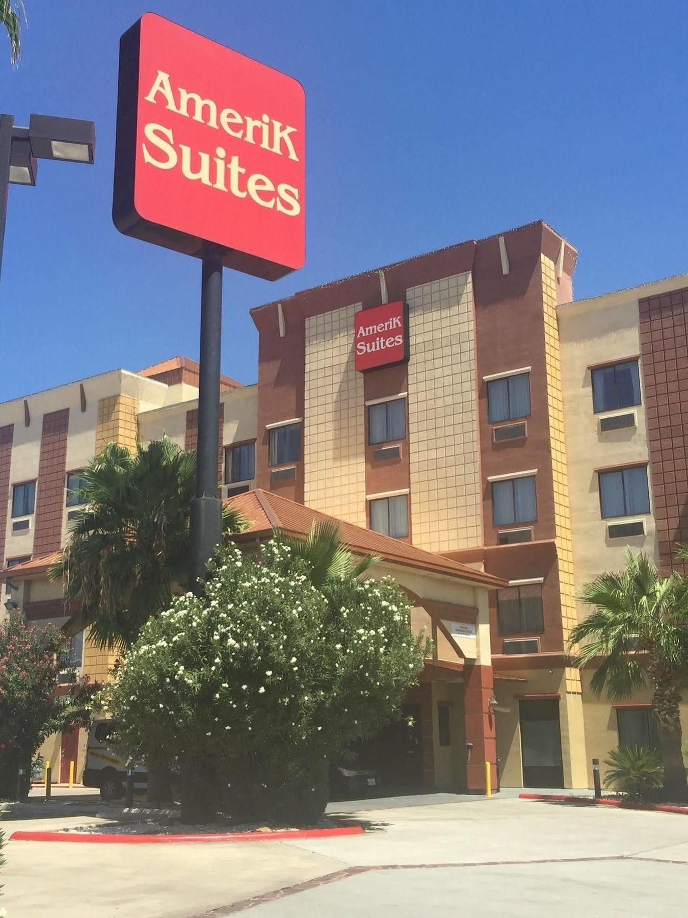 Comfort Suites Ларедо Экстерьер фото